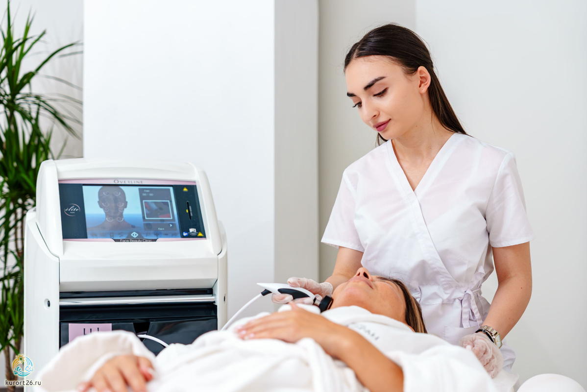 Скидка 5% на путёвки с лечением в санатории «Парк Шафран», Ессентуки