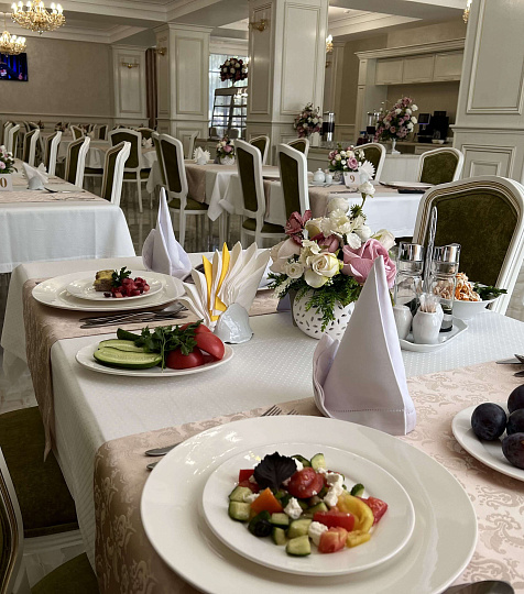 Санаторий «Дубовая Роща», Железноводск. Ресторан. Санаторий «Дубовая Роща», Железноводск. Ресторан.