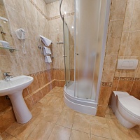 Санаторий «Горный Воздух», Железноводск. Ванная комната в номере одноместный стандарт Санаторий «Горный Воздух», Железноводск. Ванная комната в номере одноместный стандарт