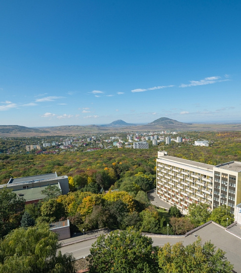 Санаторий «Горный Воздух», Железноводск. Территория Санаторий «Горный Воздух», Железноводск. Территория