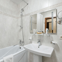 Санаторий «Славяновский исток», Железноводск. Номер «Джуниор Сюит» Санаторий «Славяновский исток», Железноводск. Номер «Джуниор Сюит»