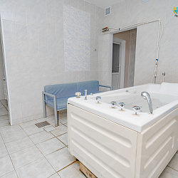 Пансионат с лечением «Геолог Казахстана», Железноводск. Ванное отделение Пансионат с лечением «Геолог Казахстана», Железноводск. Ванное отделение