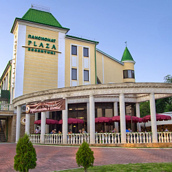 Пансионат «Плаза» г. Ессентуки. Территория Пансионат «Плаза» г. Ессентуки. Территория