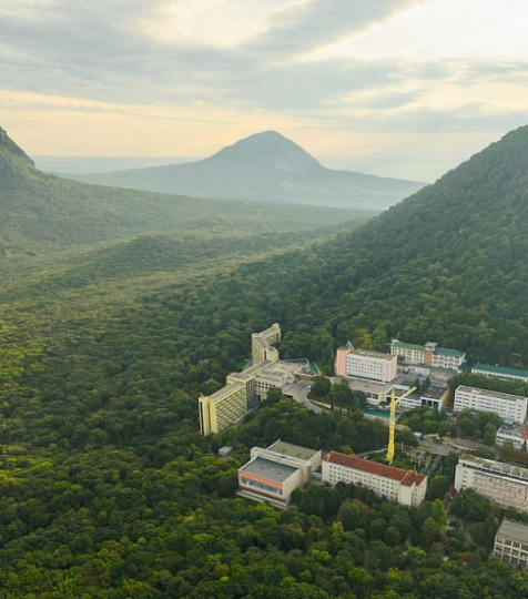 Санаторий «Горный Воздух», Железноводск. Вид на санаторий сверху Санаторий «Горный Воздух», Железноводск. Вид на санаторий сверху