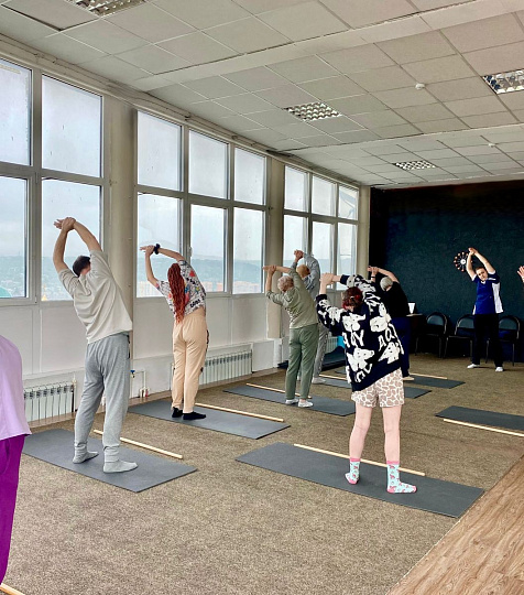 Пансионат «Искра» г. Пятигорск. Зал ЛФК Пансионат «Искра» г. Пятигорск. Зал ЛФК