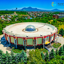 Санаторий «Виктория» Ессентуки. Территория Санаторий «Виктория» Ессентуки. Территория