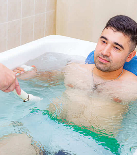 Санаторий «Казахстан» г. Ессентуки. Подводный душ-массаж Санаторий «Казахстан» г. Ессентуки. Подводный душ-массаж