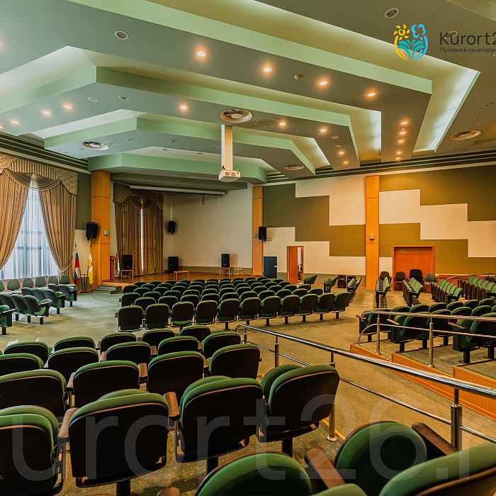 Санаторий «Долина Нарзанов» г. Кисловодск. Концертный зал Санаторий «Долина Нарзанов» г. Кисловодск. Концертный зал