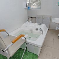 Санаторий «Центр-Союз» г. Ессентуки. Ванное отделение, двухкамерные ванны для ног Санаторий «Центр-Союз» г. Ессентуки. Ванное отделение, двухкамерные ванны для ног