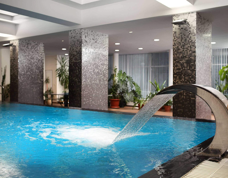 Санаторий «Плаза» г. Железноводск. Бассейн Санаторий «Плаза» г. Железноводск. Бассейн