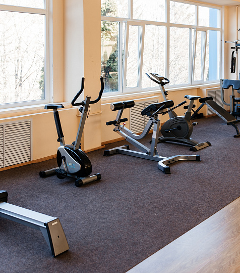 Санаторий «Родник», Кисловодск. Тренажерный зал Санаторий «Родник», Кисловодск. Тренажерный зал