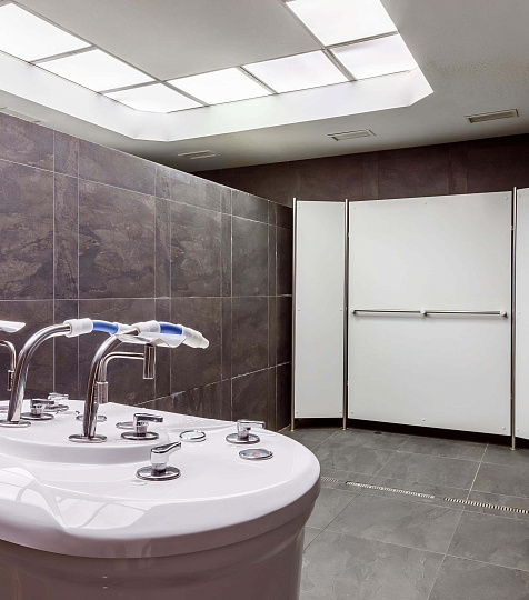 Санаторий «Истокъ» г. Ессентуки. Лечебные души (душ Шарко) Санаторий «Истокъ» г. Ессентуки. Лечебные души (душ Шарко)