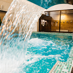 Санаторий «Арника», г. Кисловодск. Бассейн Санаторий «Арника», г. Кисловодск. Бассейн