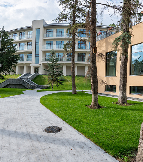 Санаторий «Источник», г. Кисловодск. Территория Санаторий «Источник», г. Кисловодск. Территория