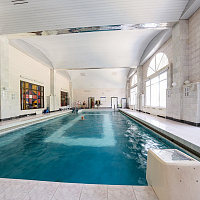 Санаторий «им. М.И. Калинина» г. Ессентуки. Бассейн Санаторий «им. М.И. Калинина» г. Ессентуки. Бассейн