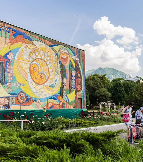 Санаторий «Дубрава» г. Железноводск. Территория Санаторий «Дубрава» г. Железноводск. Территория