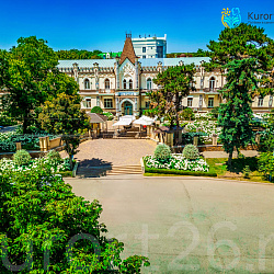 Санаторий «Истокъ» г. Ессентуки. Фасад Санаторий «Истокъ» г. Ессентуки. Фасад