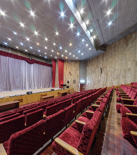 Санаторий «Родник» Пятигорск. Актовый зал Санаторий «Родник» Пятигорск. Актовый зал