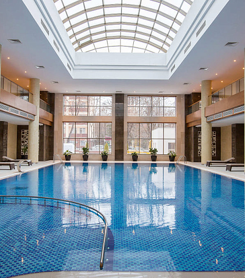 Санаторий «Источник» г. Ессентуки. Бассейн Санаторий «Источник» г. Ессентуки. Бассейн