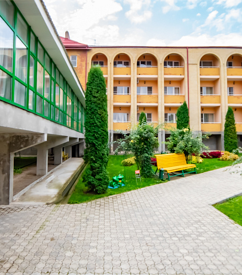 Санаторий «Лесной», Железноводск. Теплый переход между корпусами Санаторий «Лесной», Железноводск. Теплый переход между корпусами