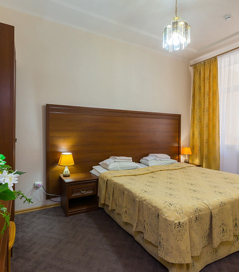 Санаторий «Москва», г. Кисловодск. Двухместный номер «Люкс» Санаторий «Москва», г. Кисловодск. Двухместный номер «Люкс»