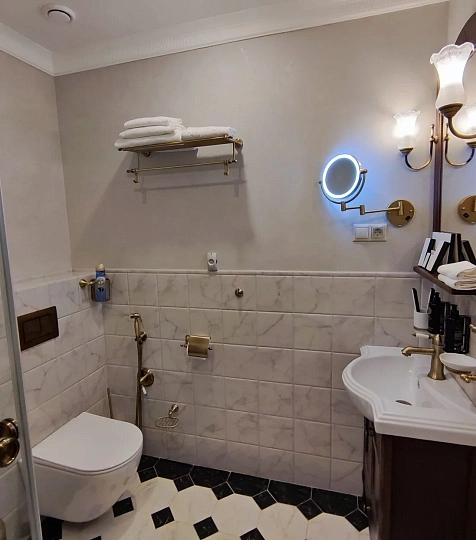 Оздоровительный комплекс " Лермонтовские ванны", 1-комнатный двухместный «Джуниор Сюит», ванная комната Оздоровительный комплекс " Лермонтовские ванны", 1-комнатный двухместный «Джуниор Сюит», ванная комната