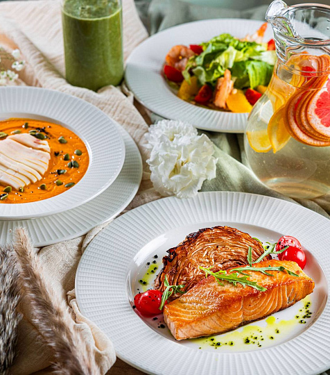 Санаторий «Елизавета—Минеральные Воды», г. Железноводск. Столовая Санаторий «Елизавета—Минеральные Воды», г. Железноводск. Столовая