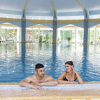 Санаторий «Казахстан» г. Ессентуки. Бассейн Санаторий «Казахстан» г. Ессентуки. Бассейн