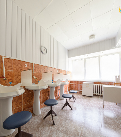 Санаторий «Дубрава» Железноводск. Орошение лица минеральной водой Санаторий «Дубрава» Железноводск. Орошение лица минеральной водой