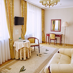 Санаторий Целебный Нарзан, Кисловодск. Номер Люкс Санаторий Целебный Нарзан, Кисловодск. Номер Люкс