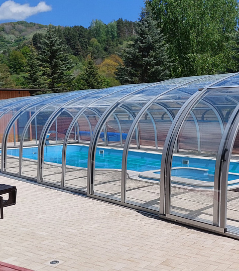 Санаторий Вилла «Арнест», Кисловодск. Открытый бассейн Санаторий Вилла «Арнест», Кисловодск. Открытый бассейн