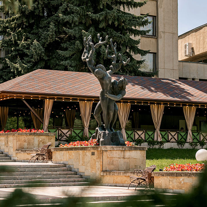 Санаторий «Джинал» г. Кисловодск. Летнее кафе «Джинал» Санаторий «Джинал» г. Кисловодск. Летнее кафе «Джинал»