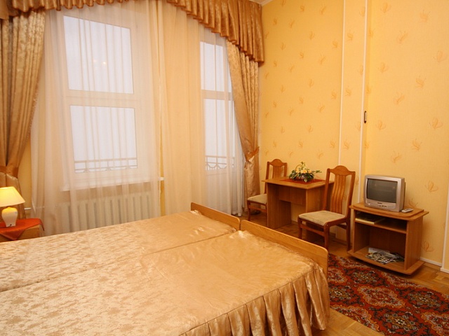 Центральный военный санаторий, Пятигорск. 2-местный 2-комнатный номер «Люкс»