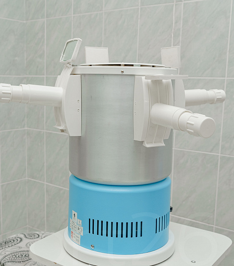 Пансионат с лечением «Геолог Казахстана», Железноводск. УФО-тубус Пансионат с лечением «Геолог Казахстана», Железноводск. УФО-тубус