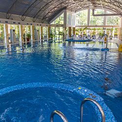 Санаторий им. Горького, Кисловодск. Бассейн Санаторий им. Горького, Кисловодск. Бассейн