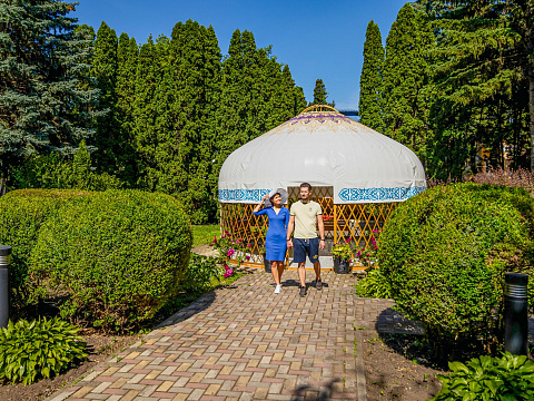 Санаторий «Казахстан» г. Ессентуки. Территория Санаторий «Казахстан» г. Ессентуки. Территория