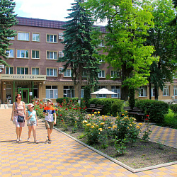 Медицинский центр «Ессентуки» (лечение без проживания),территория Медицинский центр «Ессентуки» (лечение без проживания),территория