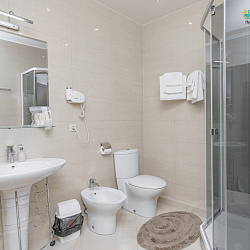 Санаторий Крепость г. Кисловодск, двухместный двухкомнатный Люкс, ванная комната Санаторий Крепость г. Кисловодск, двухместный двухкомнатный Люкс, ванная комната