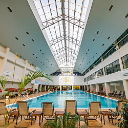 Санаторий «Солнечный» г. Кисловодск. Бассейн Санаторий «Солнечный» г. Кисловодск. Бассейн