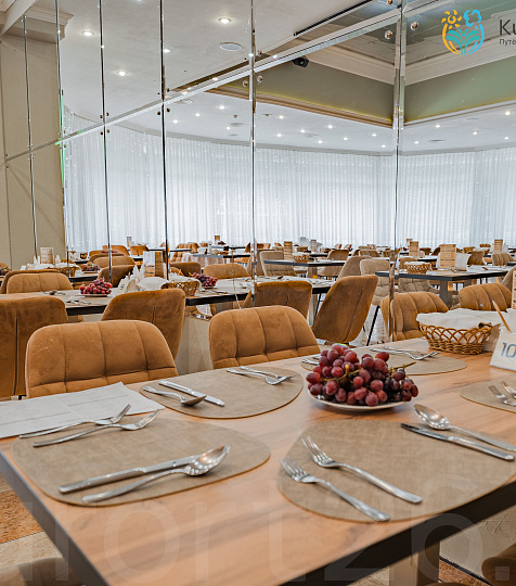 Санаторий «Вилла Арнест», Кисловодск. Столовая Санаторий «Вилла Арнест», Кисловодск. Столовая