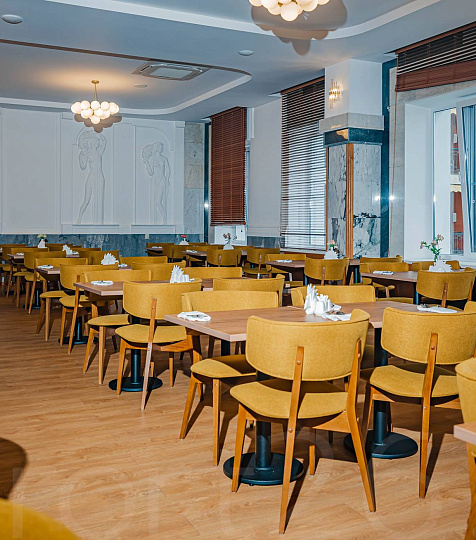 Санаторий «Машук Аква-Терм», Железноводск. Зал столовой Санаторий «Машук Аква-Терм», Железноводск. Зал столовой