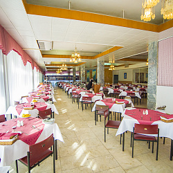 Санаторий «Виктория» Ессентуки. Столовая Санаторий «Виктория» Ессентуки. Столовая