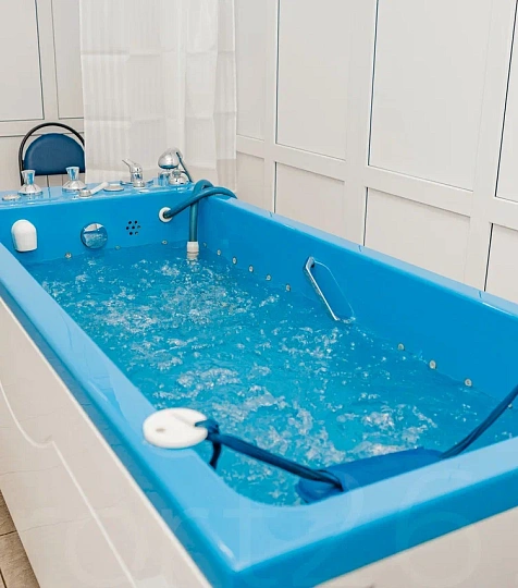 Санаторий «Тарханы», Пятигорск. Ванное отделение Санаторий «Тарханы», Пятигорск. Ванное отделение