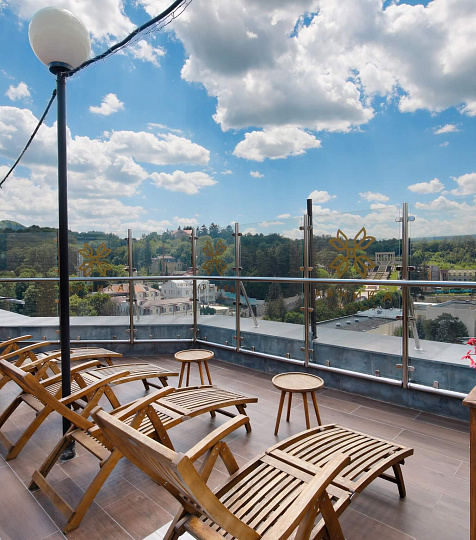 Санаторий «Арника», г. Кисловодск. Зона отдыха на крыше Санаторий «Арника», г. Кисловодск. Зона отдыха на крыше