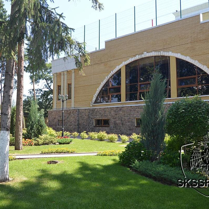 ФГБУ «Санаторно-реабилитационный центр МЧС России», Кисловодск. Территория ФГБУ «Санаторно-реабилитационный центр МЧС России», Кисловодск. Территория