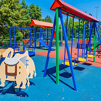 Санаторий «Казахстан» г. Ессентуки. Детская площадка Санаторий «Казахстан» г. Ессентуки. Детская площадка