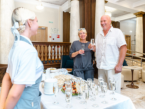 Санаторий «Шахтёр» г. Ессентуки. Центральный корпус Санаторий «Шахтёр» г. Ессентуки. Центральный корпус