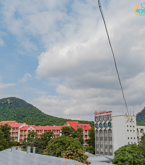 Санаторий «им. 30-летия Победы» г. Железноводск. Номер «Люкс» Санаторий «им. 30-летия Победы» г. Железноводск. Номер «Люкс»